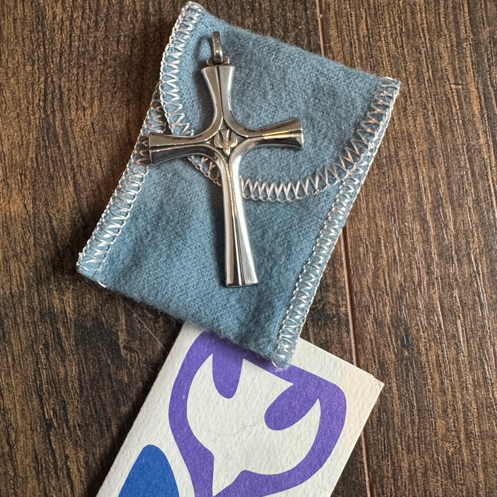 James Avery Descending Dove Serenity Cross Pendant Vintage 1987
